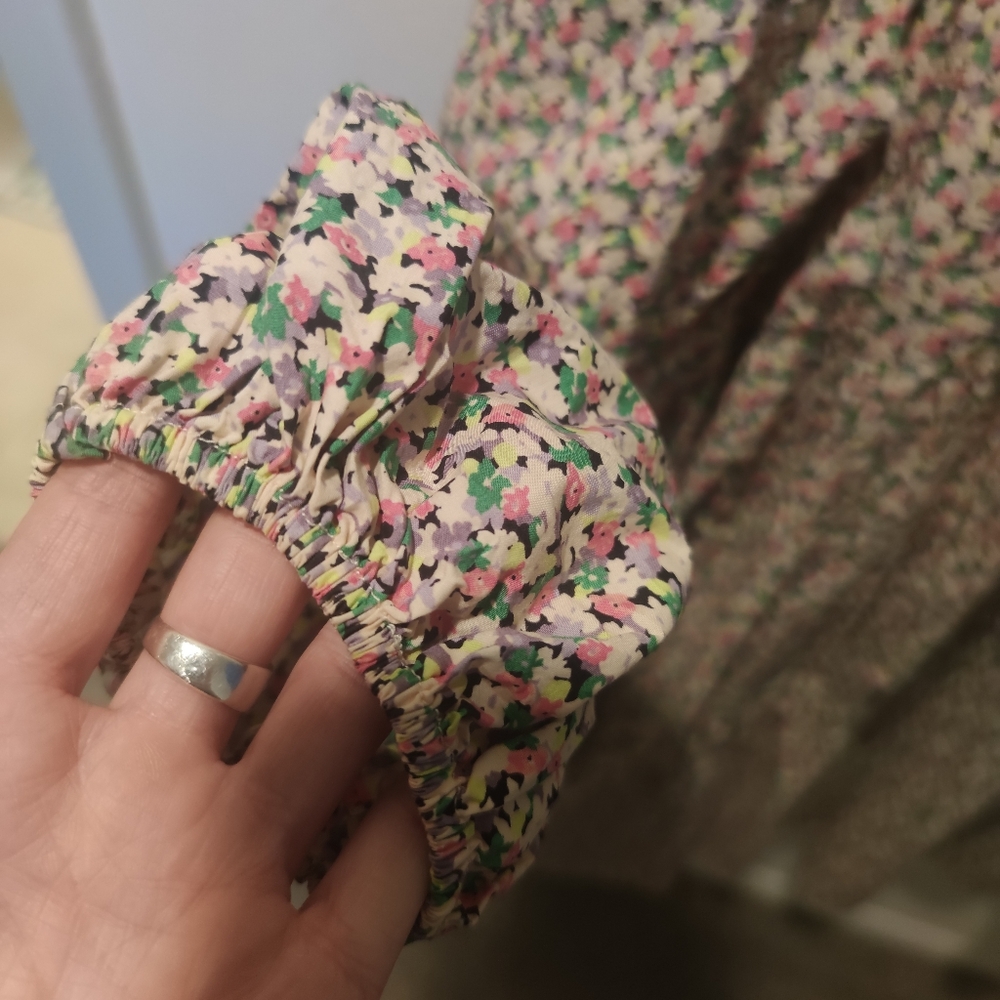 Floral Long Sleeve Dress - Picture 8 of 9